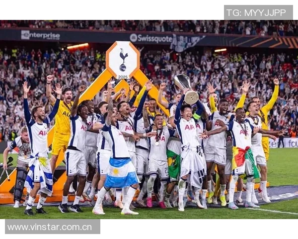 蓄发哥与曼联的胜利约定五连胜后能否如愿剪发引发关注